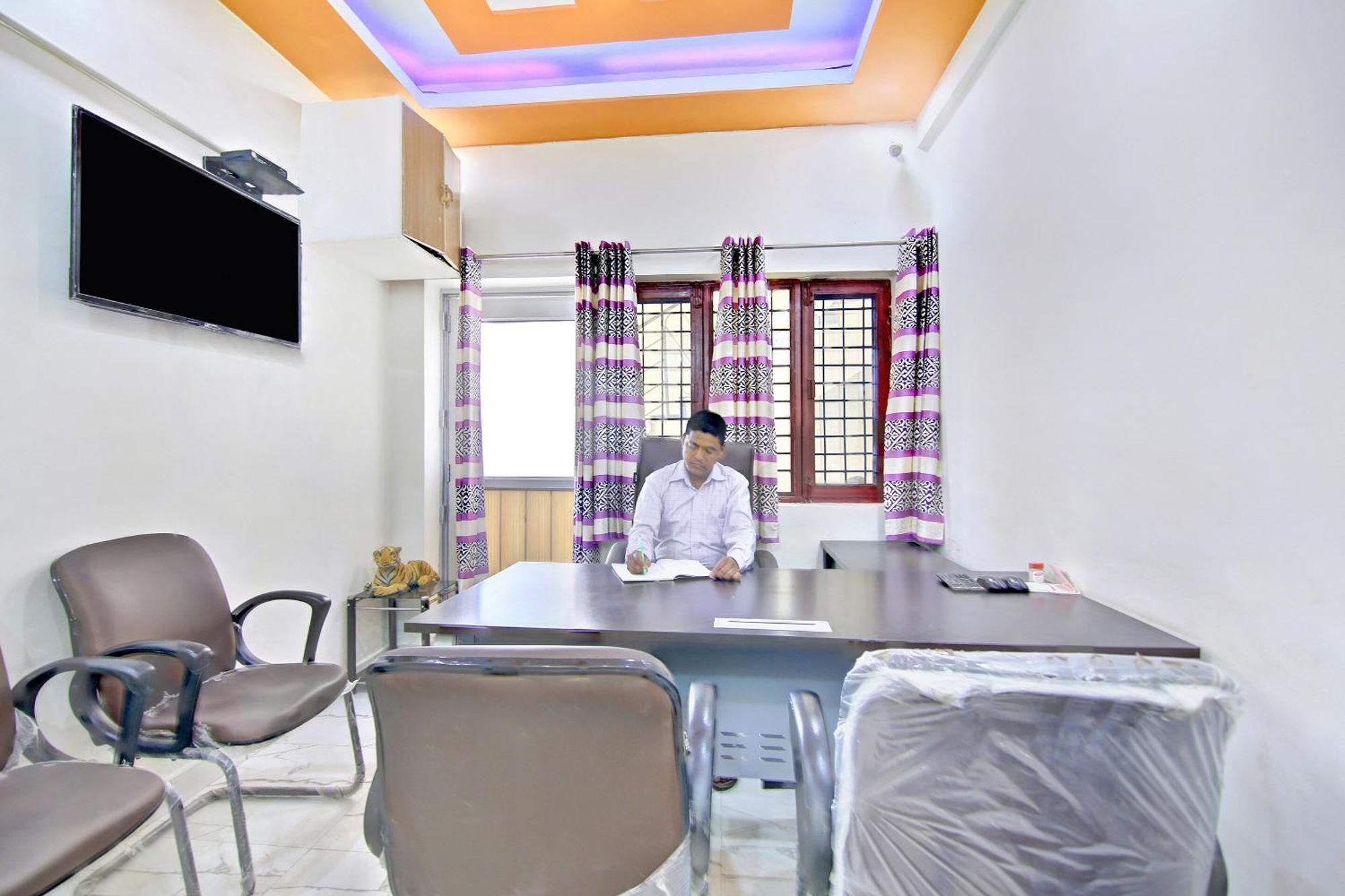 Home 78802 Balaji Bhawan Jhājra Eksteriør billede