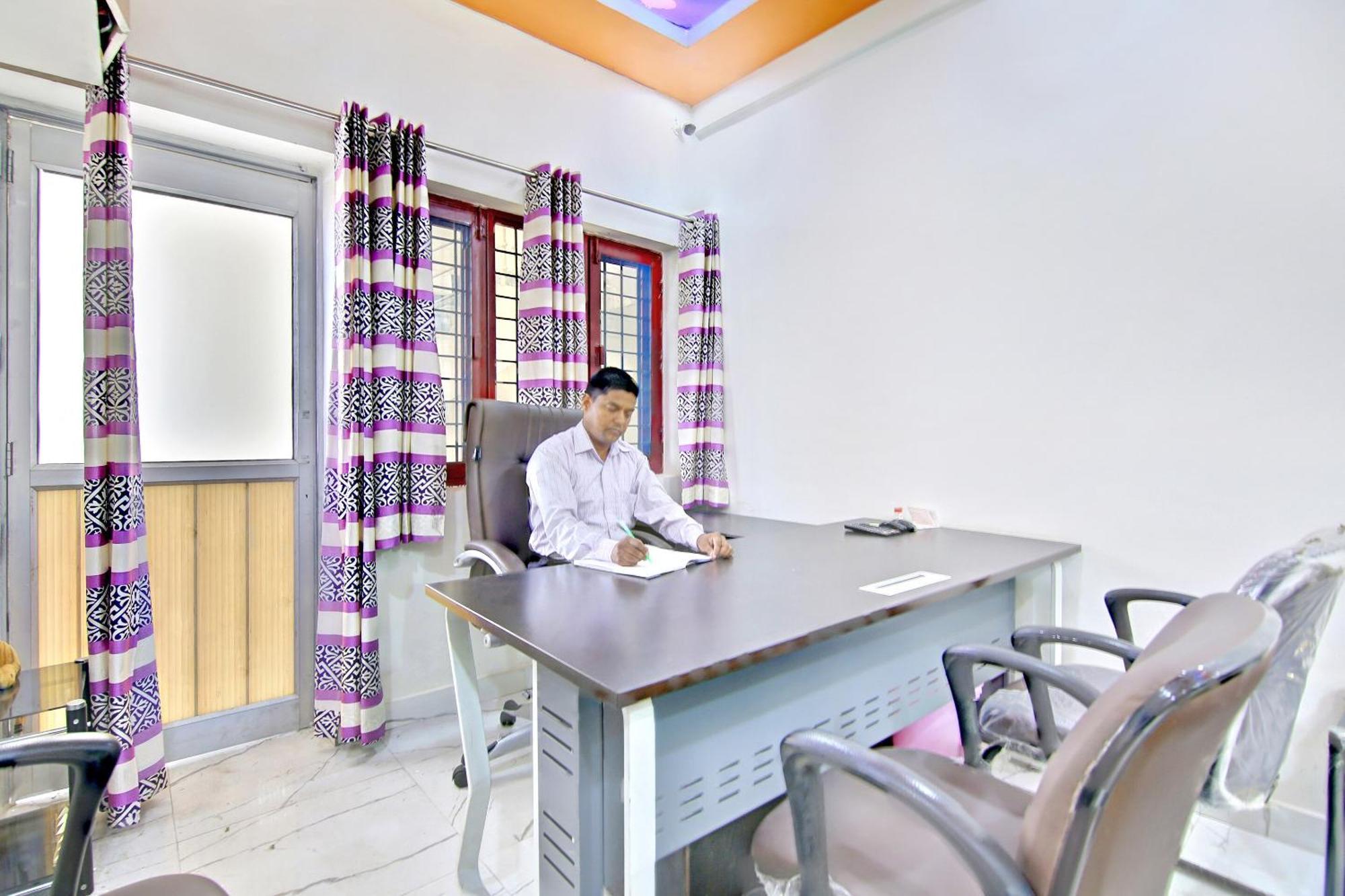 Home 78802 Balaji Bhawan Jhājra Eksteriør billede